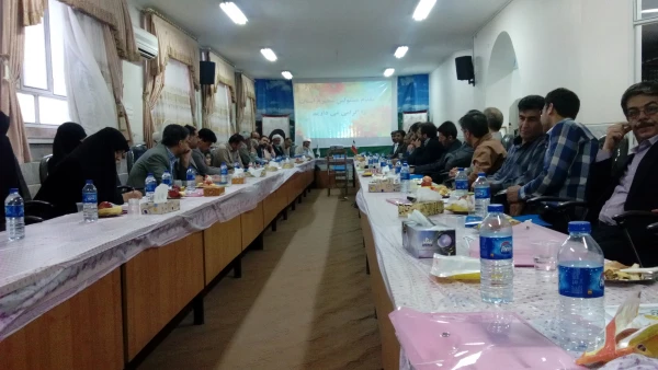 هم اندیشی اساتیدمرکز آموزش عالی شهیدمدنی