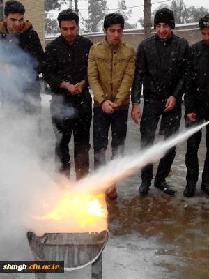 برگزاری آموزش تئوری وعملی ضدحریق  در مرکز