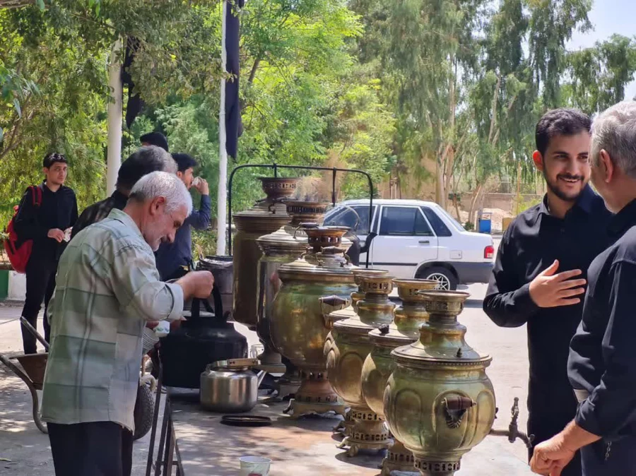 مراسم عزاداری سرور وسالار شهیدان حضرت ابا عبدالله الحسین(علیه السلام) ویاران باوفای ایشان 8