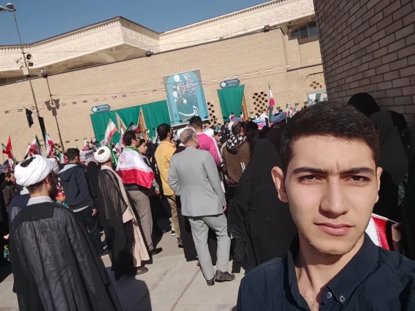 حضور پرشور دانشجویان مرکز آموزش عالی شهیدمدنی(ره)درراهپیمایی 13 آبان+تصویر 2