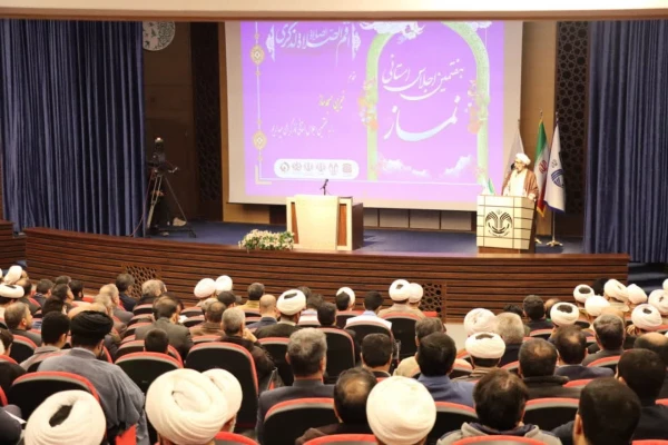 برگزاری هفتمین اجلاس استانی نماز در دانشگاه قم و حضور دانشجو معلمان مرکز شهید مدنی(ره)دانشگاه فرهنگیان استان قم در این اجلاس 2