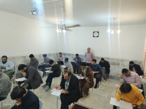 آزمون جبرانی اصلح مهارت آموزان روز جمعه 19 اسفند ماه در مرکز شهید مدنی(ره)دانشگاه فرهنگیان استان قم برگزار شد. 3