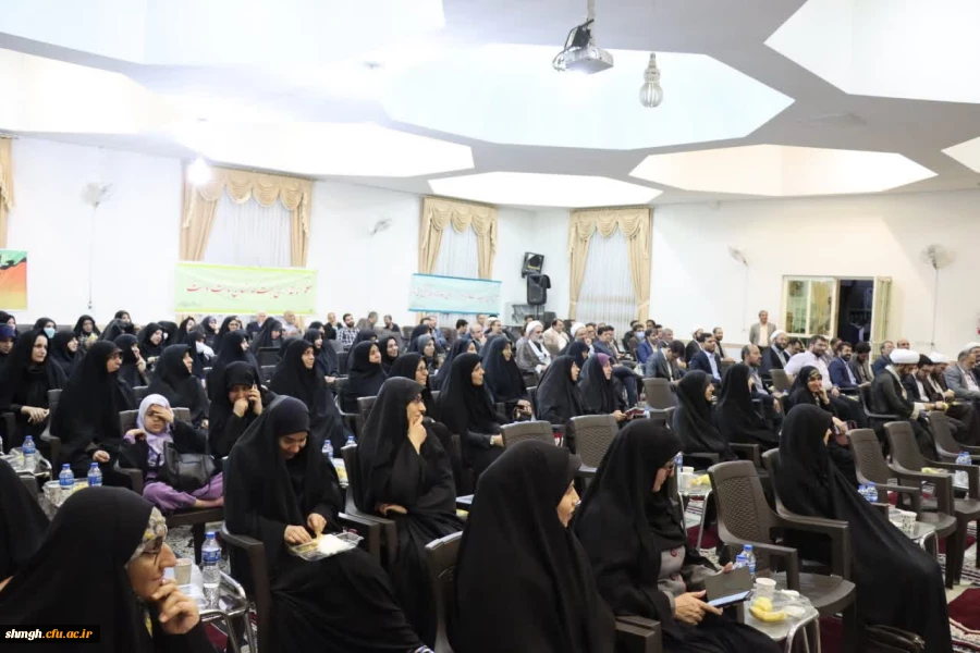 با حضور اعضای هیات علمی و استادان مراسم بزرگداشت دهه سرآمدی آموزش در  مرکز شهید مدنی(ره)دانشگاه فرهنگیان استان قم برگزار شد 3