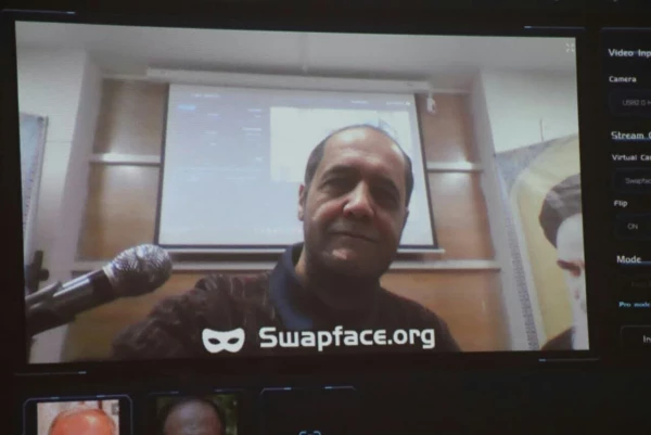 برگزاری  اولین کارگاه «سفر به کهشکان AI» با توضیح چیستی و چرایی هوش مصنوعی در مرکز شهید مدنی(پردیس شهید سلیمانی) 3