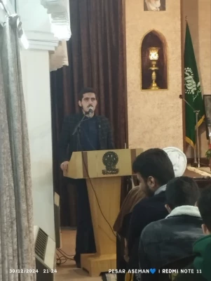 مراسم انس با قرآن کریم و تقدیم قرآن های اهدایی مقام معظم رهبری به نو دانشجو معلمان ورودی ۱۴۰۳ 4