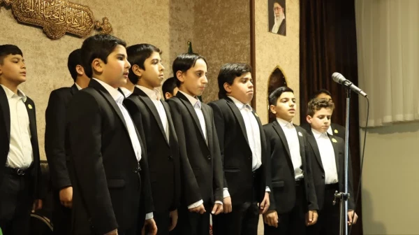 مراسم انس با قرآن کریم و تقدیم قرآن های اهدایی مقام معظم رهبری به نو دانشجو معلمان ورودی ۱۴۰۳ 5