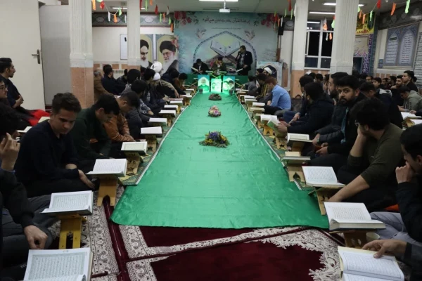 برگزاری محفل انس با قرآن و ضیافت افطار 14 اسفند 1402 در پردیس شهید سلیمانی(مرکز شهید مدنی) 6