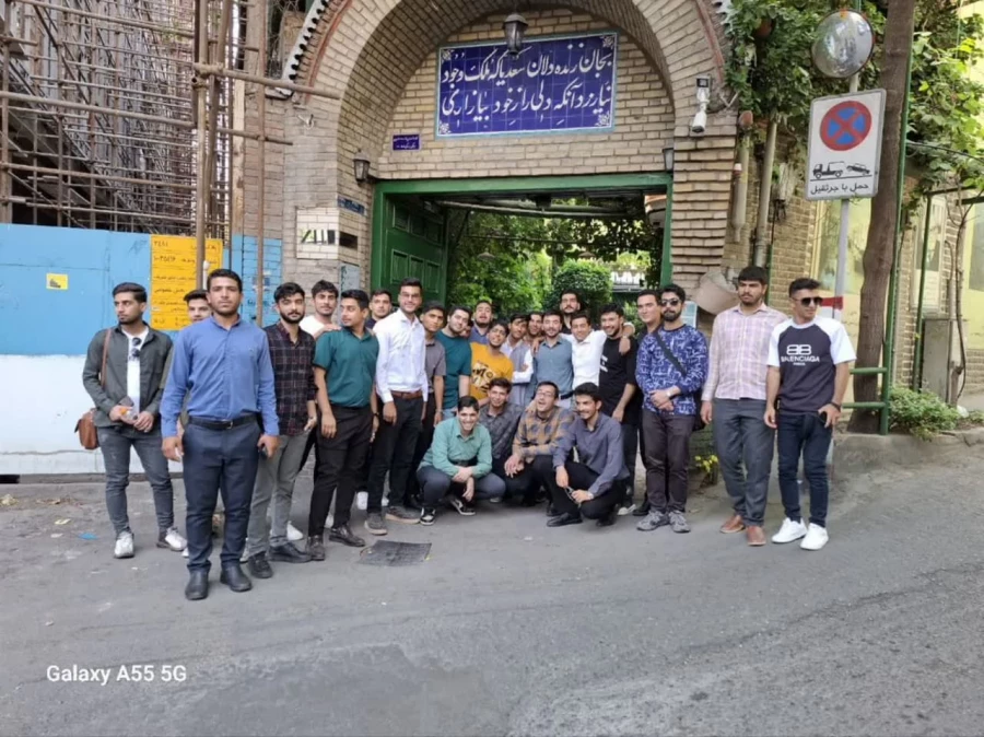 بازدید علمی-زیارتی از موزه دکتر حسابی و امام زاده صالح 3