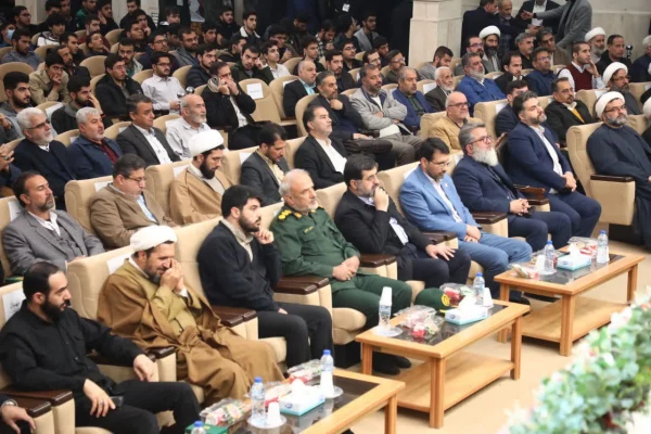 نخستین اجلاسیه ۱۸ شهید دانشجومعلم استان قم با حضور مسئولین استان 2