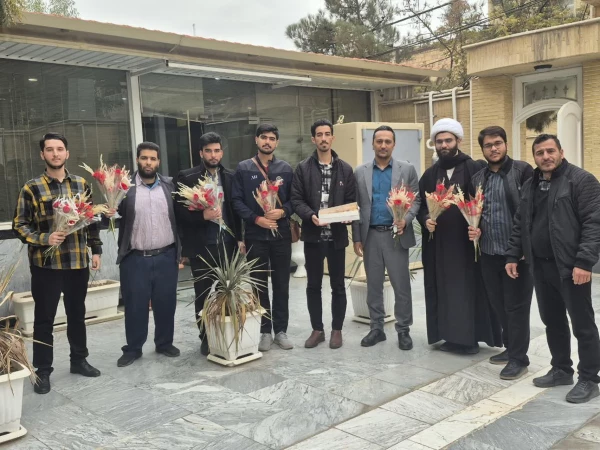 بازدید از سرای سالمندان در آستانه فرا رسیدن ایام ولادت حضرت صدیقهٔ طاهره فاطمهٔ زهرا (سلام الله علیها) و روز مادر  4